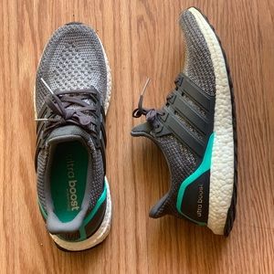 Adidas Ultraboost Shock Mint SZ: 11 Grey/Mint